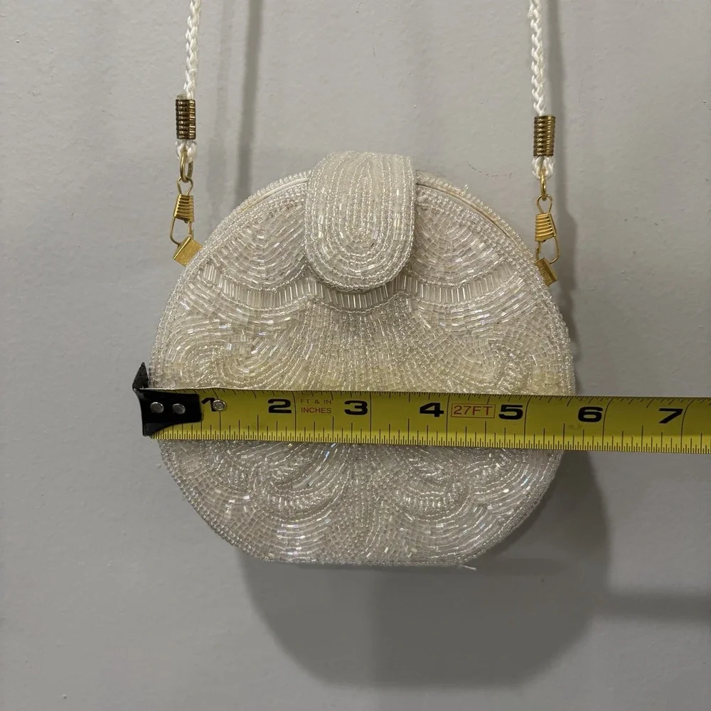 vintage white beaded‎ round Shape Structured purse Gold Hardware Formal Fancy